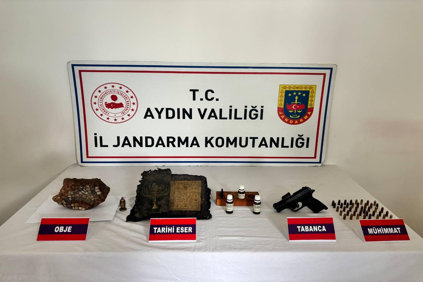 Aydın'da Bizans dönemine kitap ele geçirildi