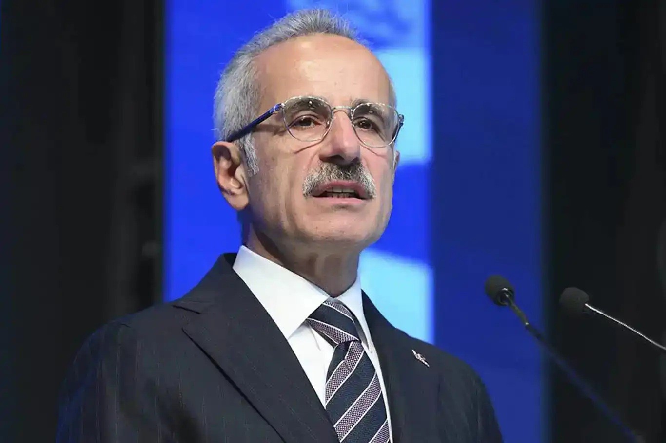Bakan Uraloğlu: 31 Mart'a kadar kapalı havalimanlarına uçuş yapılmayacak