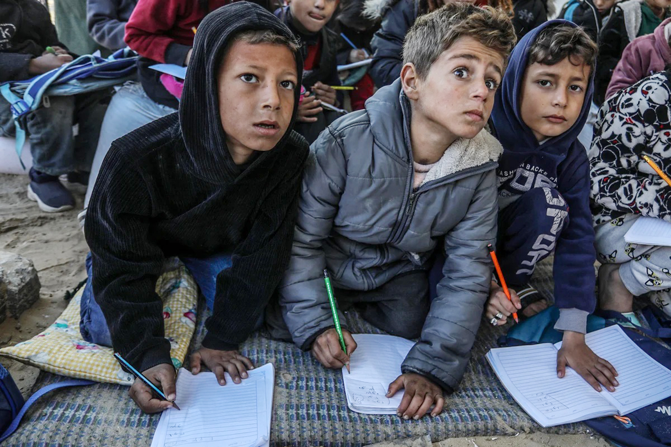 Gazze'de "kayıp nesil" alarmı: 1, 5 milyon çocuk eğitimden mahrum