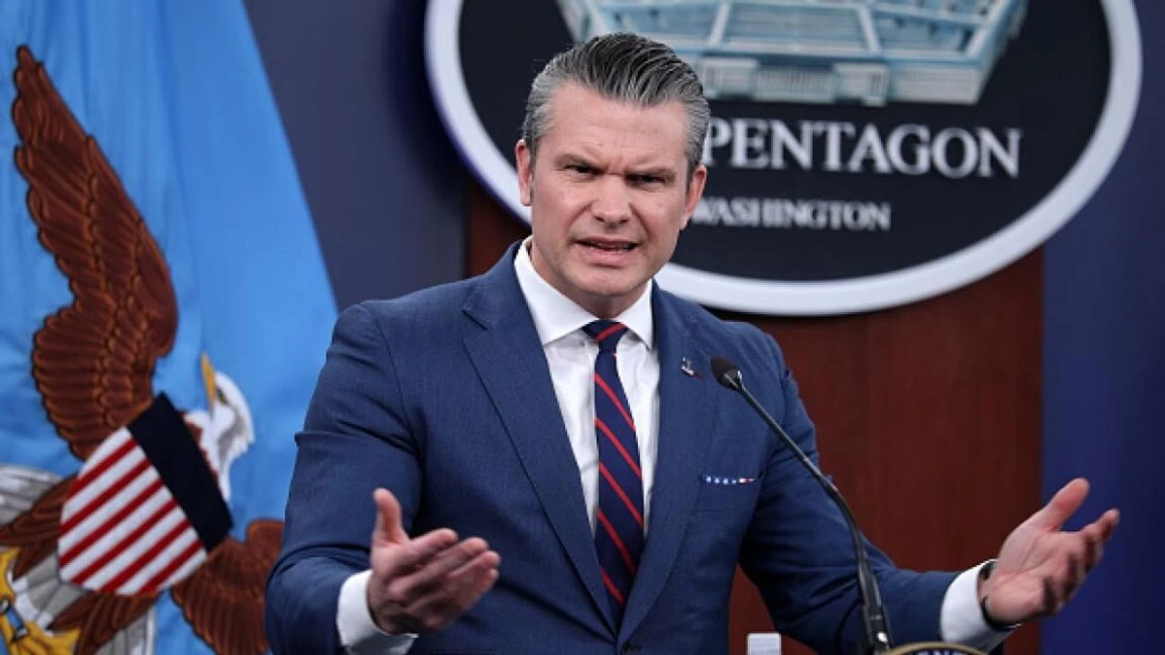 Kafir dövmeli ABD'li Bakan Hegseth için azil girişimi