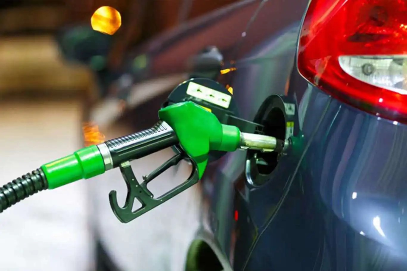 Motorine bu gece 7, 80 TL zam geliyor