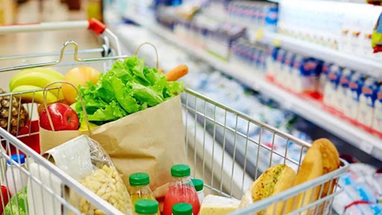 Görenler hayret ediyor: Marketlerde fiyatı 200 lirayı da aştı