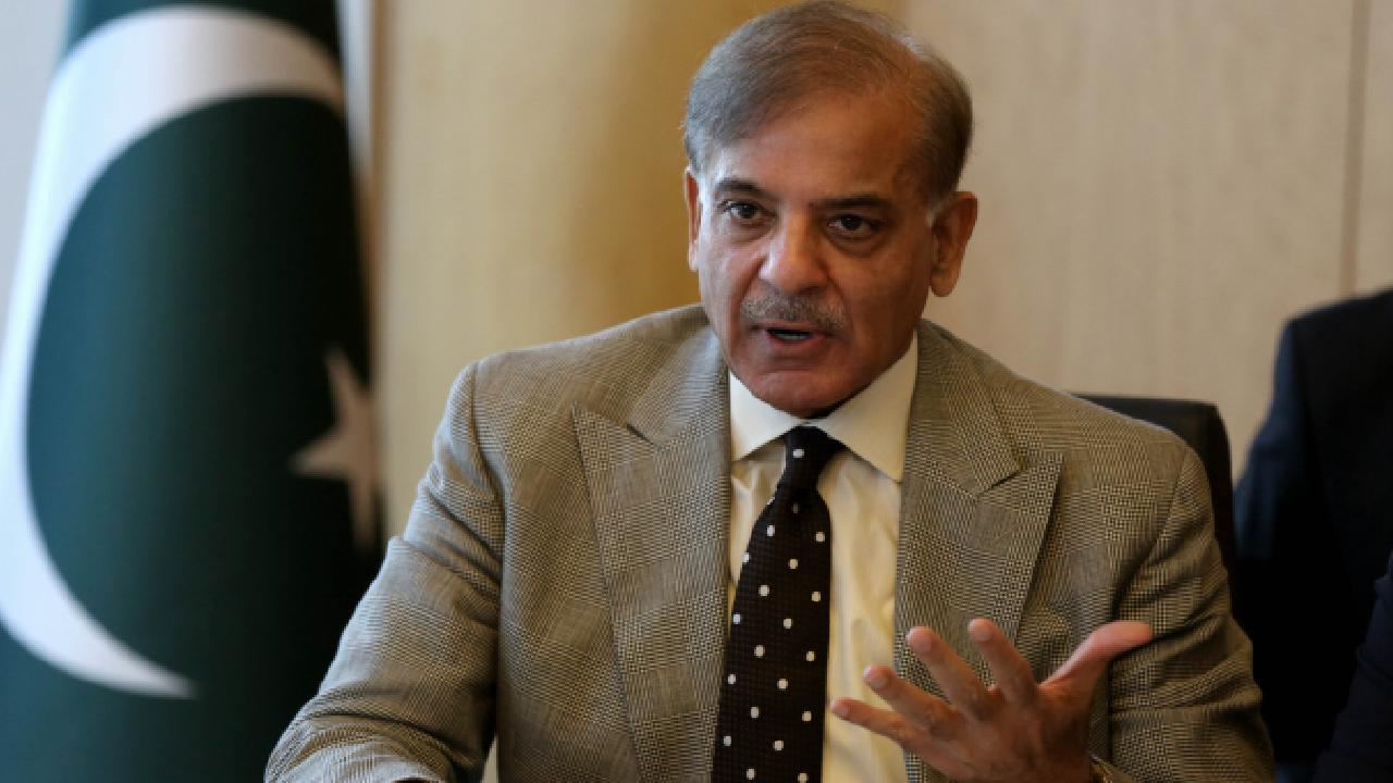 Pakistan Başbakanı Şerif, Orta Doğu'daki gerilime rağmen ülkede enerji krizi yaşanmadığını belirtti