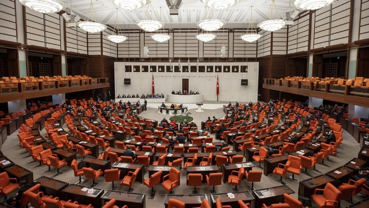 15 yaş altına sosyal medya yasağında yeni gelişme