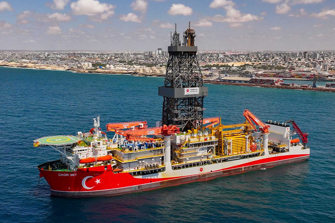 "Çağrı Bey" sondaj gemisi Somali'ye ulaştı