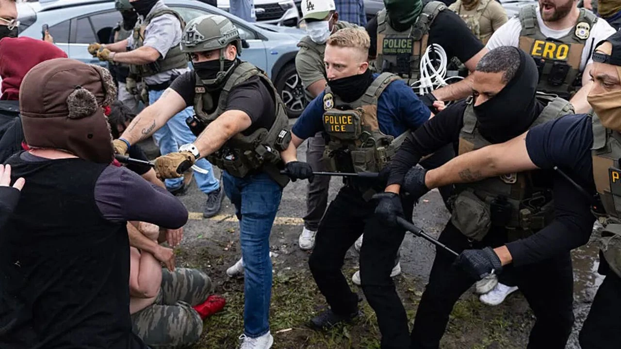 ABD’de ICE gözaltı merkezi önünde protesto!
