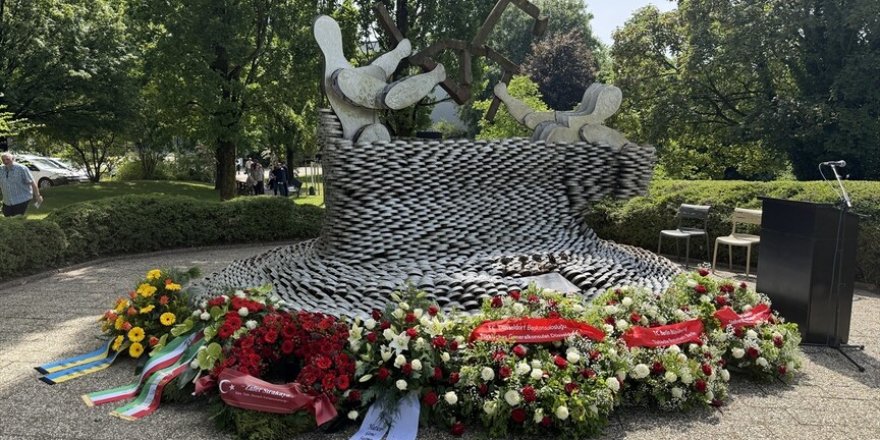 Almanya'daki Solingen ırkçı saldırısının üzerinden 33 yıl geçti