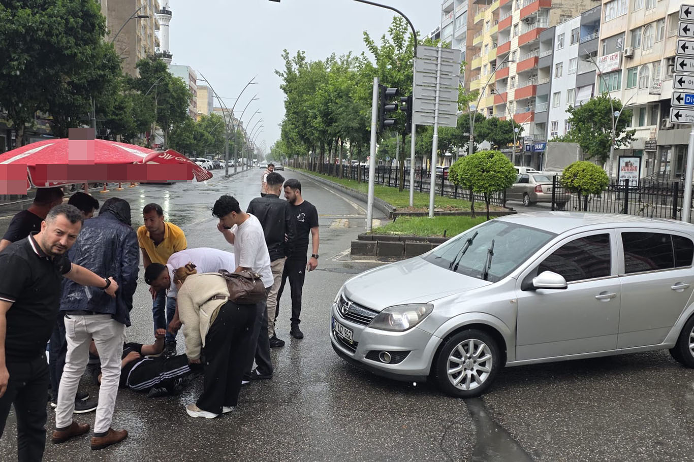 Batman'da otomobil bisikletli çocuğa çarptı