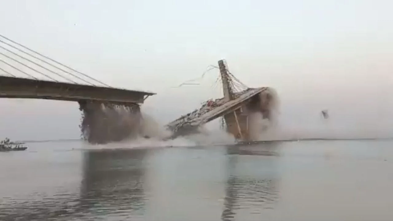 Köprü çöktü 6 işçi öldü