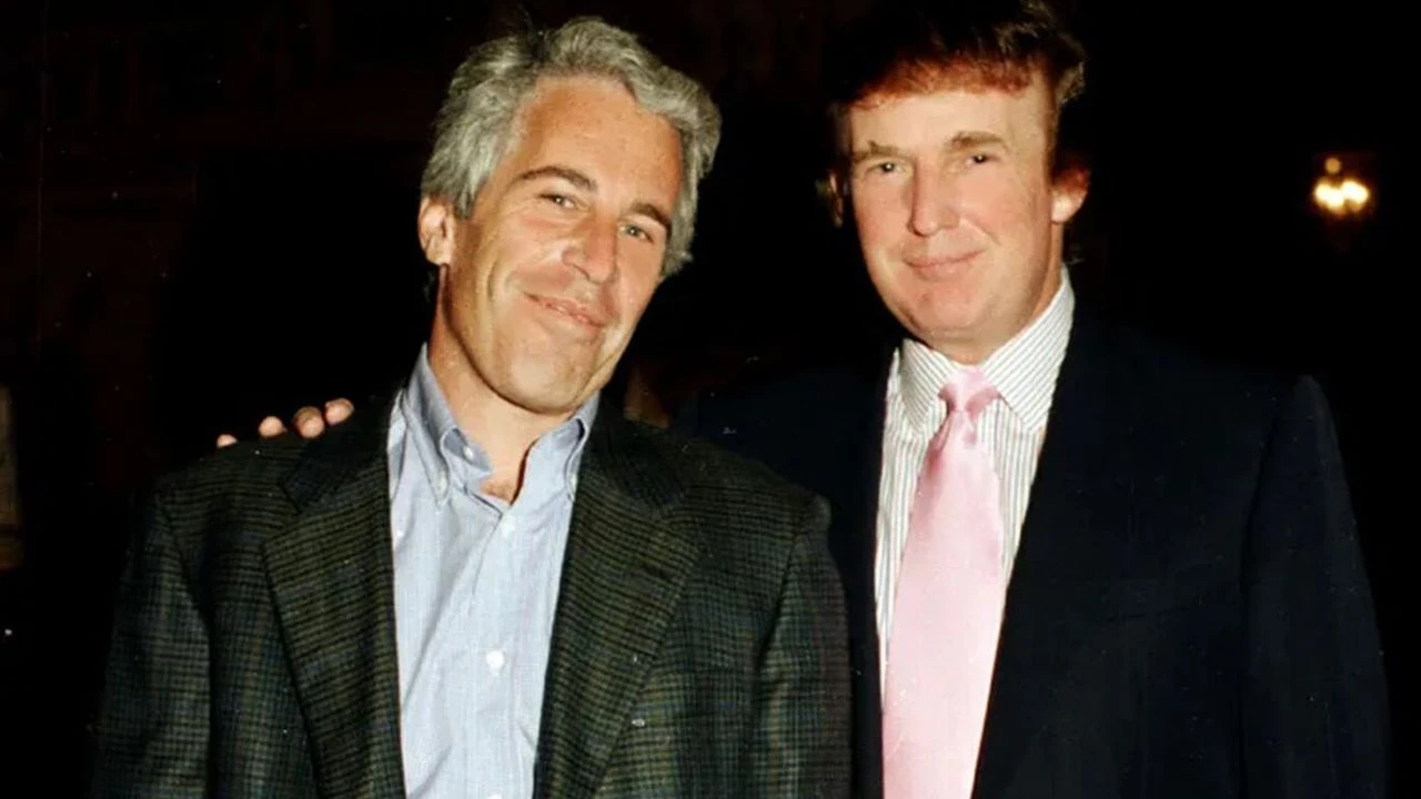 Trump'ın Epstein ilişkisini yazan gazeteye 10 milyar dolarlık dava: Trump'tan medya operasyonu