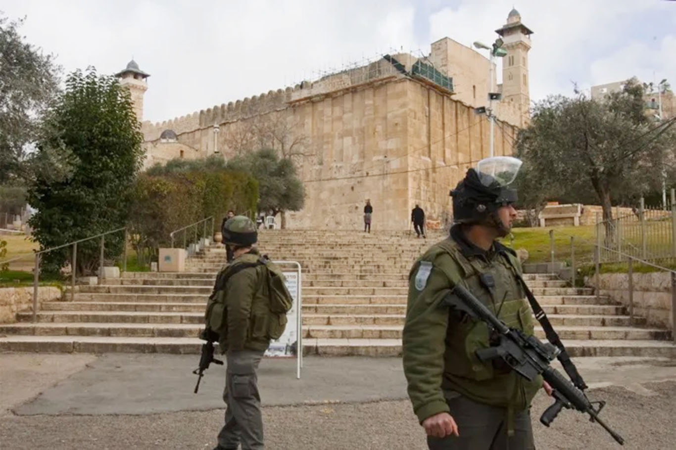 İşgalciler İbrahim Camii'ni süresiz olarak kapattı: HAMAS'tan tepki