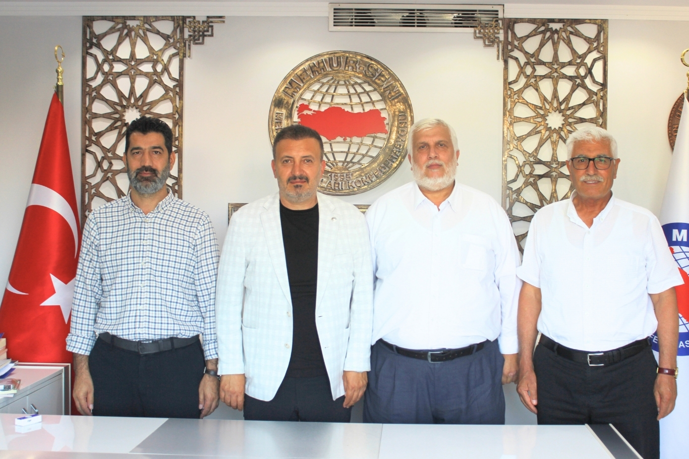 HÜDA PAR heyetinden Memur-Sen Mersin İl Temsilciliğine ziyaret