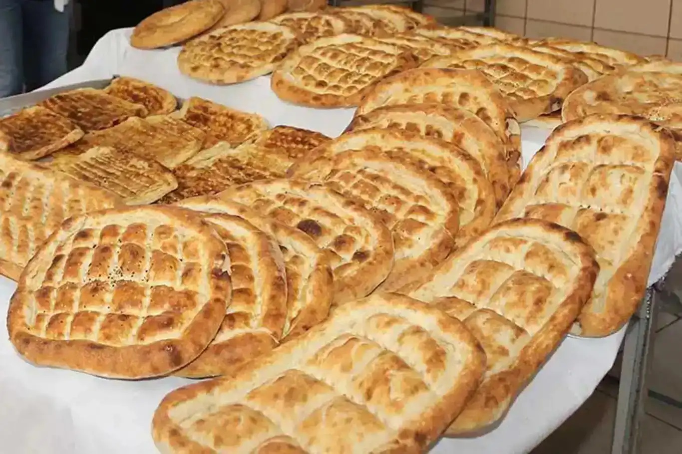 Mardin'de ekmeğe yüzde 20 zam yapıldı