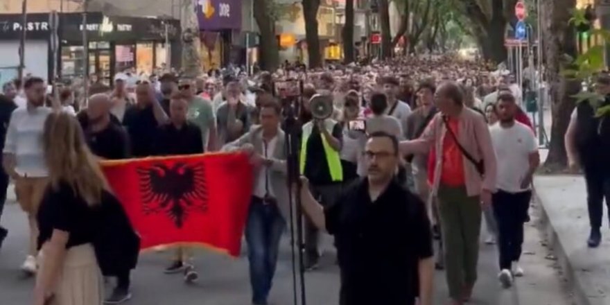 Arnavutluk’ta Kushner’ın milyar dolarlık projesine karşı protesto