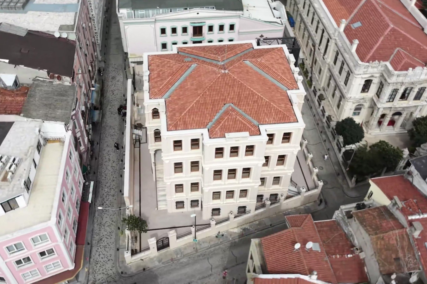 Cağaloğlu Mesleki ve Teknik Anadolu Lisesi aslına uygun restore edildi