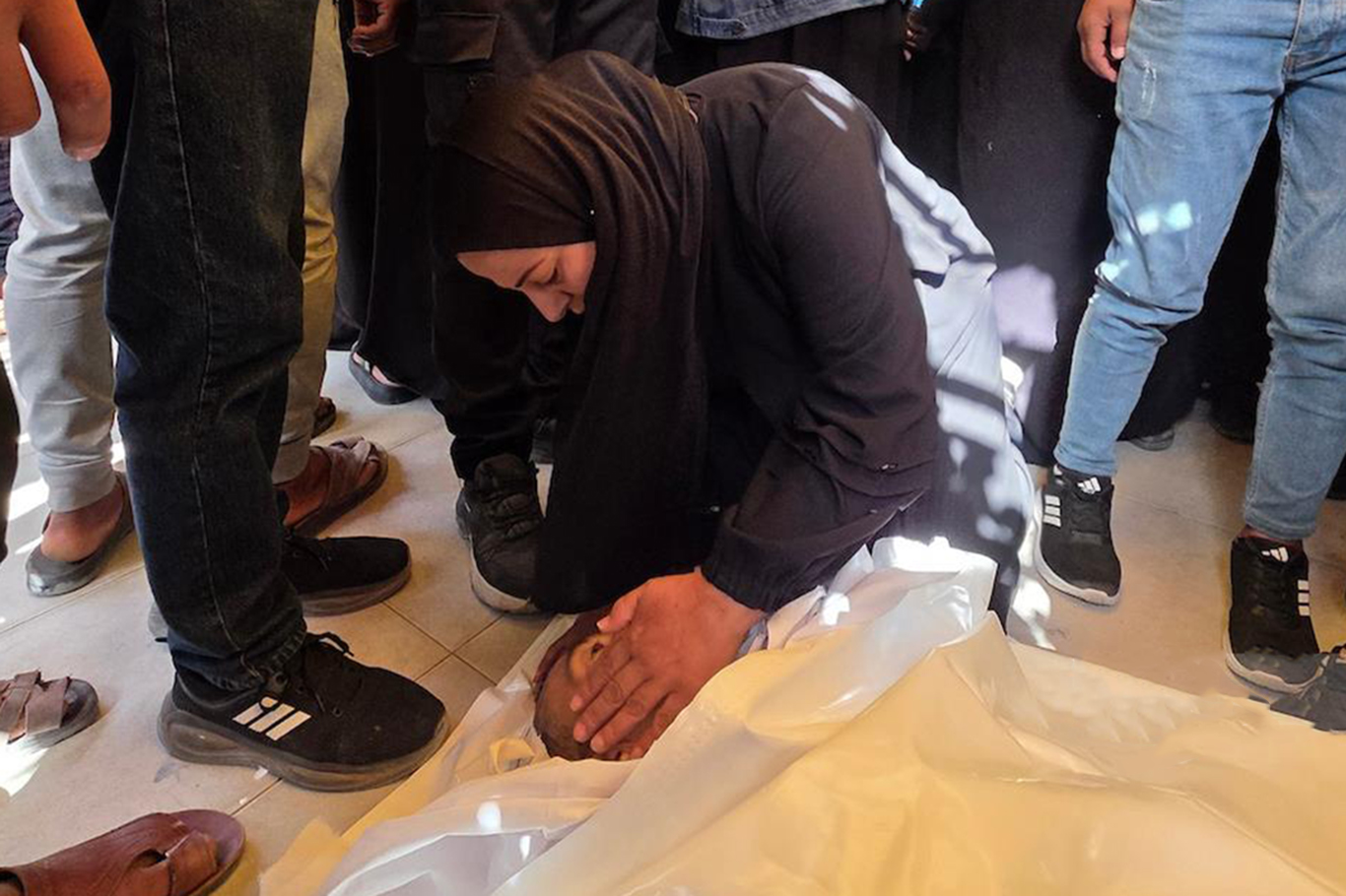 Gazze'de şehit sayısı 72 bin 942'ye yükseldi