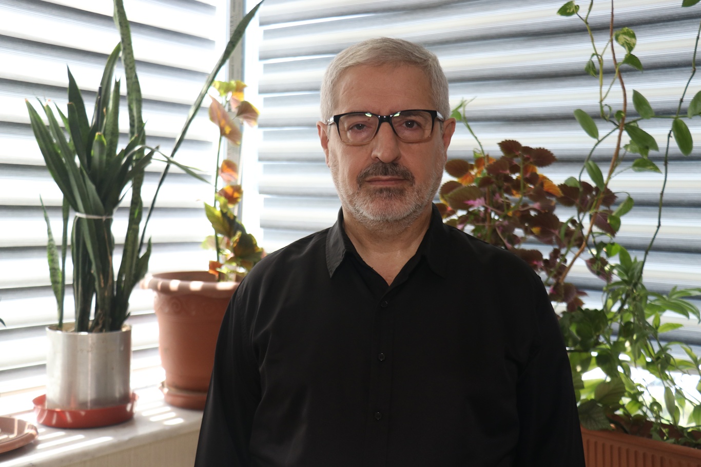 Gazeteci Yazar Sabaz: Amerikan yönetimi israilin elinde oyuncak oldu