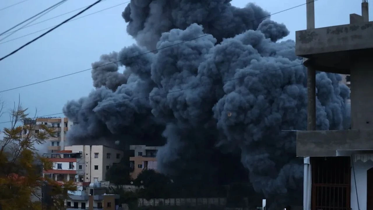 Lübnan Geceden Bu Yana Ateş Altında: 3 Asker Çok Sayıda Sivil Şehit Oldu!