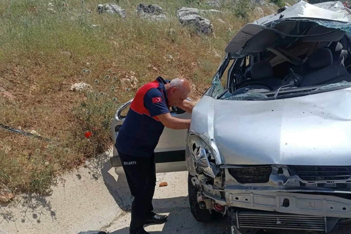Adıyaman’da araç takla attı: Bir ölü, bir yaralı