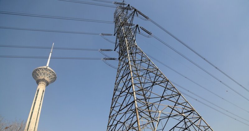 İran'da, ABD-İsrail saldırılarında elektrik santrallerinin yaklaşık yüzde 7'sinin zarar gördüğü açıklandı