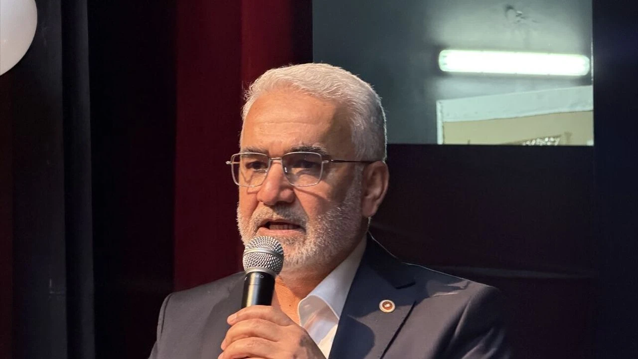 Yapıcıoğlu, Adıyaman'da partisinin ilçe kongresine katıldı