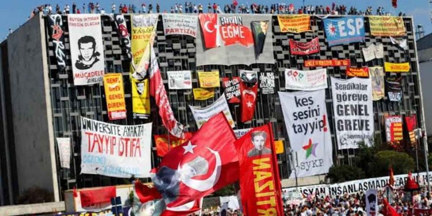 Türk Solu kaynanalık rolünü neden bırakamıyor?