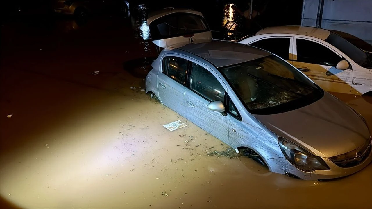 Kırşehir'i Haziran ortasında sağanak vurdu