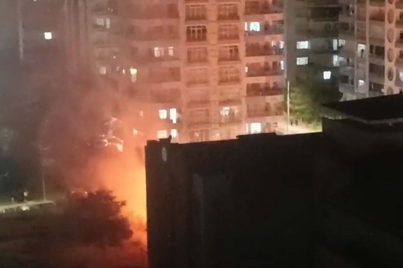 Diyarbakır'da havai fişek okulda yangına neden oldu