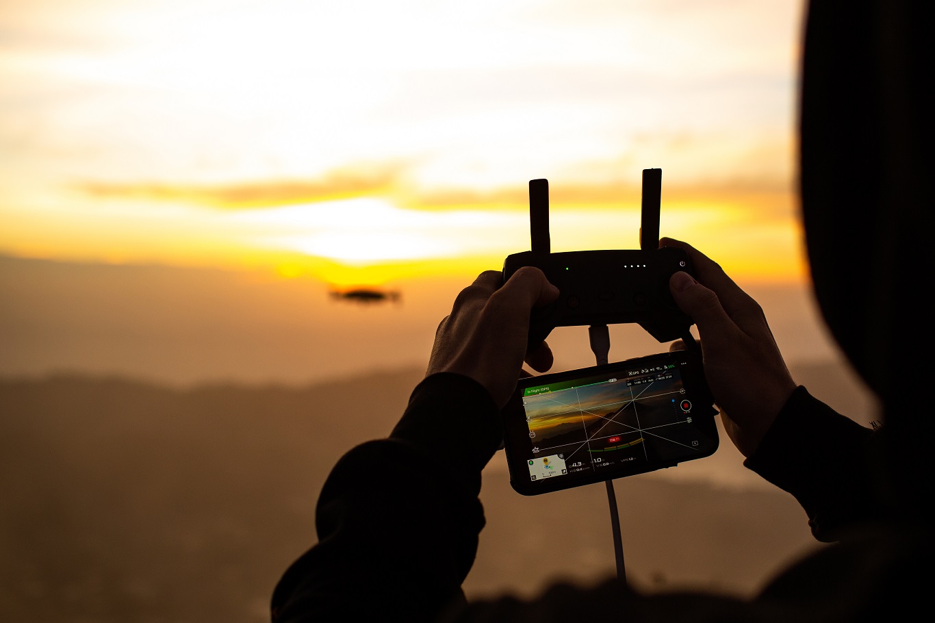 Gökyüzünün yeni mesleği: Drone pilotluğu dünyada ve Türkiye'de hızla yayılıyor