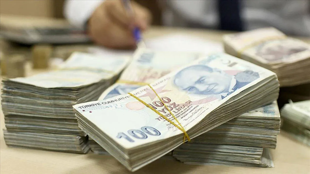 Bankalarda yeni düzenleme! Para transferi ve nakit çekim yapamayacaklar