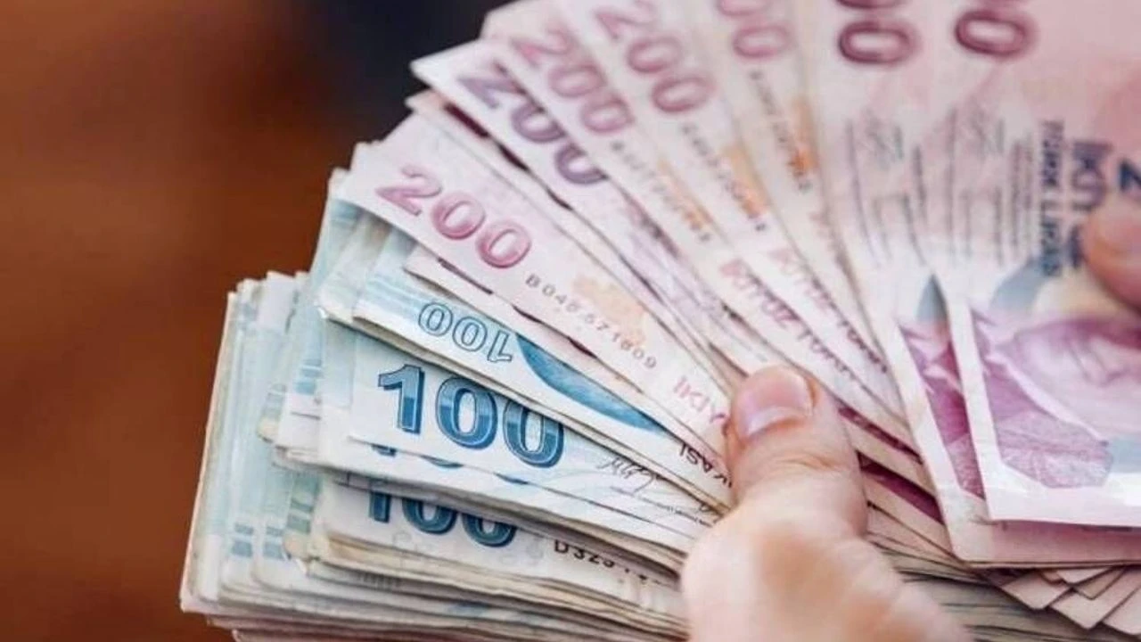Veriler ortaya koydu: Gelir arttıkça ibadet de yardım da azalıyor