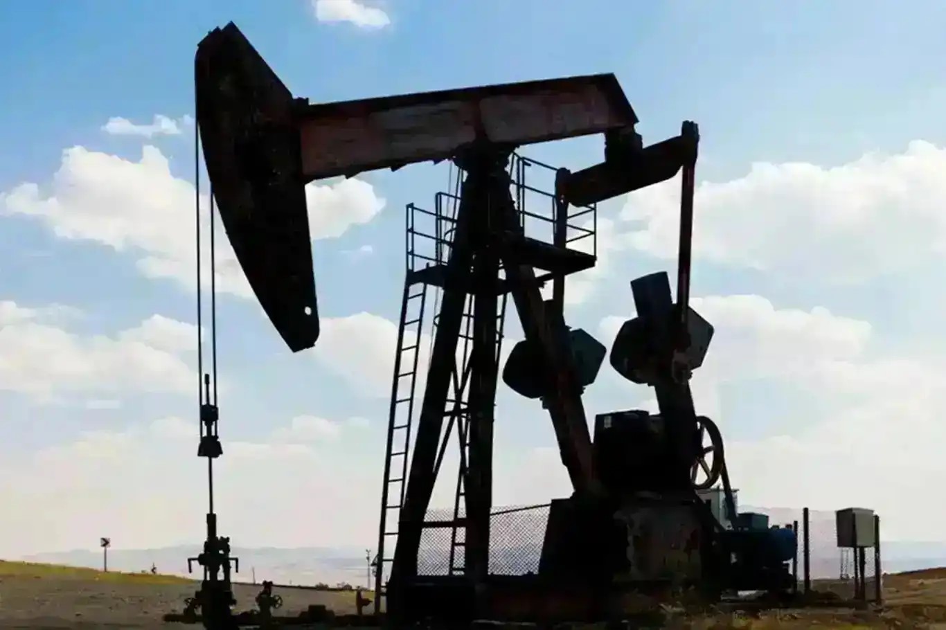 Brent petrol 73 dolar seviyesinde işlem görüyor