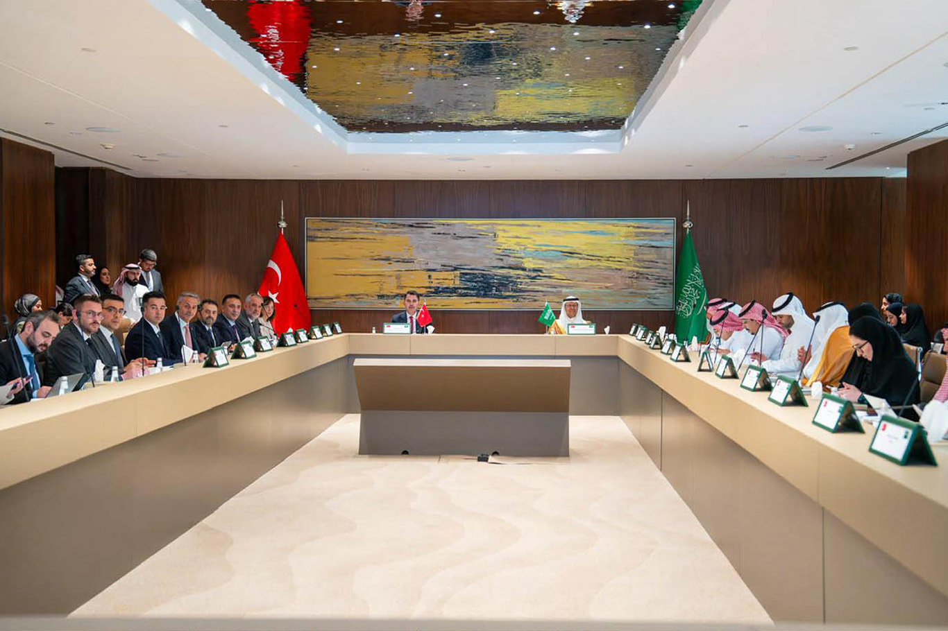 Bakan Kurum, Suudi Arabistan'da temaslarda bulundu: İki ülke arasında mutabakat zaptı imzalandı