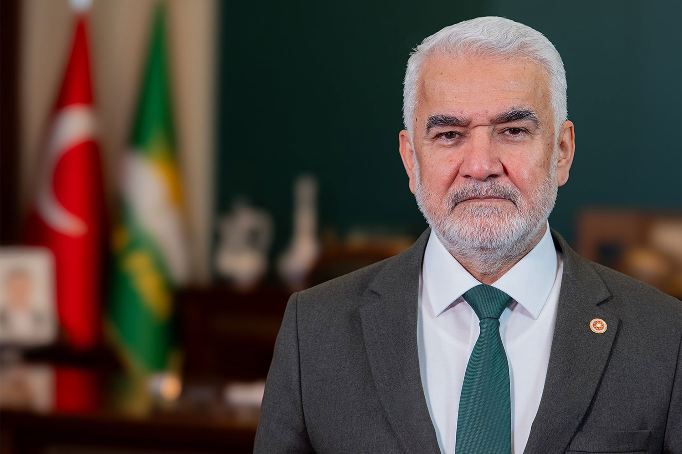 HÜDA PAR Genel Başkanı Yapıcıoğlu'ndan mezuniyet törenindeki ayet hazımsızlığına tepki