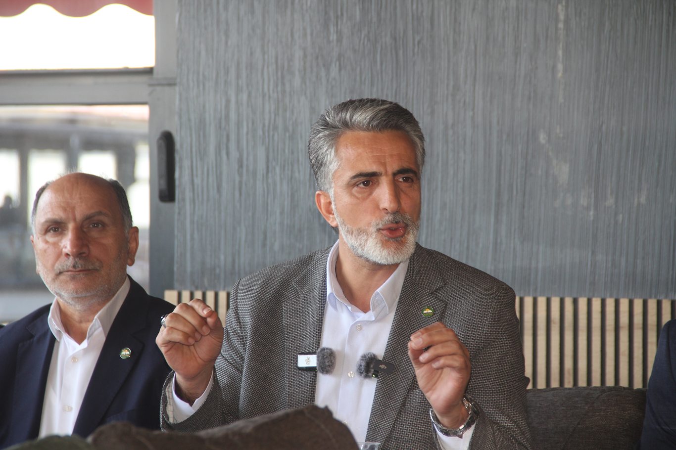 HÜDA PAR Sözcüsü Emiroğlu’ndan Bingöl Belediyesi’ne tepki: 41 projeden sadece biri yapıldı