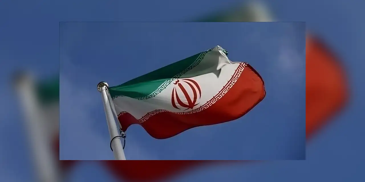 İran, İngiltere Büyükelçisi'ni Dışişleri Bakanlığına çağırdı