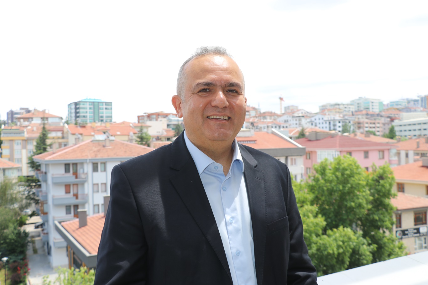 Sağlık-Der'den yaz uyarısı: Açıkta satılan gıdalar zehirlenme riskini artırıyor