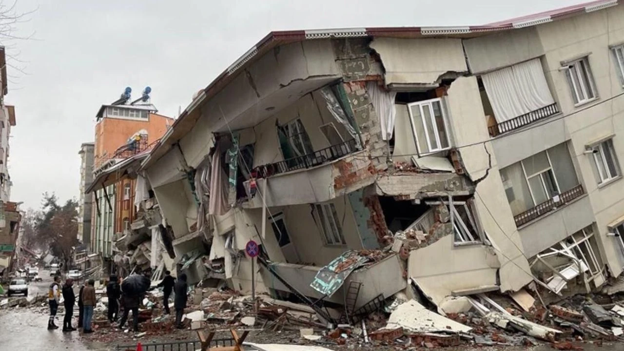 Malatya sallandı! Uzmandan "büyük deprem" açıklaması