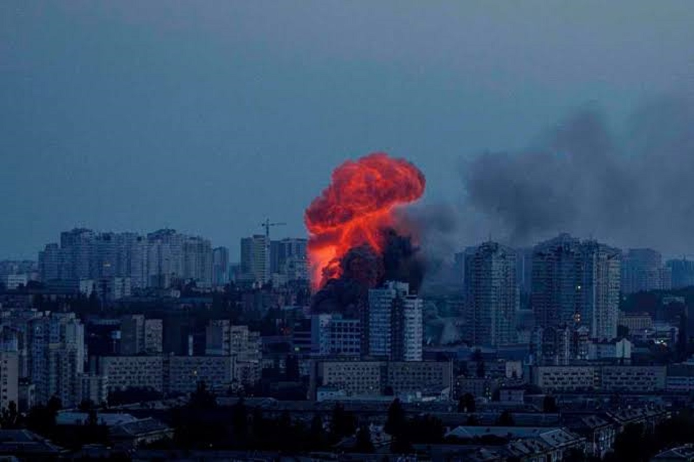 Rusya, Ukrayna genelinde askeri hedeflere hava saldırısı düzenledi