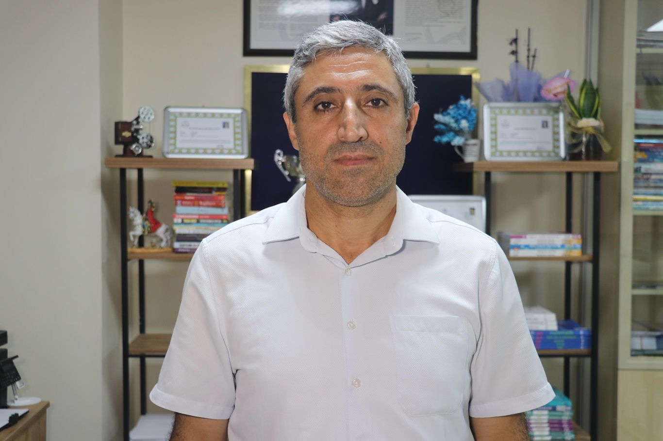 Eğitimci Özçelik: Üniversite tercihlerinde sevebileceğiniz meslekleri tercih edin